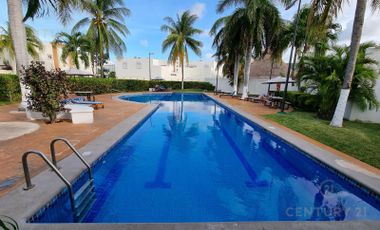 Casa en Venta en residencial Quinta Madeira, SM 50, Cancun, Quintana Roo. C3754
