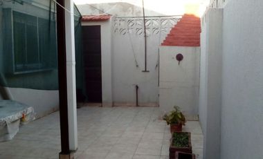 Departamento Tipo Casa en venta en Remedios de Escalada Oeste