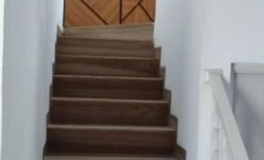 Rumah Bagus Green LAke City,cluster Amerika,dibawah NJOP,harga 3,3M nett