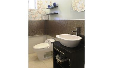 VENTA HERMOSA CASA COSTA DEL ESTE