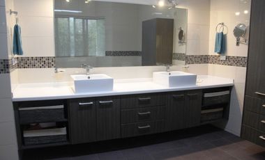 VENTA HERMOSA CASA COSTA DEL ESTE