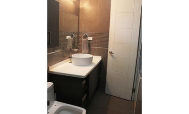 VENTA HERMOSA CASA COSTA DEL ESTE