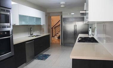 VENTA HERMOSA CASA COSTA DEL ESTE