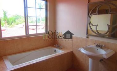 Four Bedroom House in Mandaue Subdivision