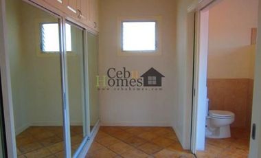 Four Bedroom House in Mandaue Subdivision