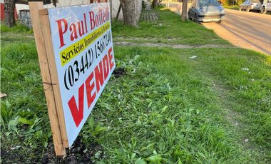 Vendo Casa Antigua con amplio Terreno en Caseros, Entre Ríos.