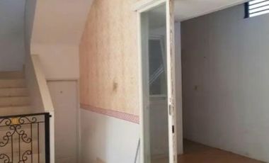 Dijual Rumah 2 Lantai Siap Huni Unfurnished di Graha Raya GB-8795