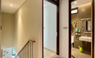 RUMAH CANTIK / TOWNHOUSE AMPERA Jl AMPERA / KEMANG, JAKSEL