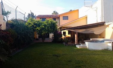 Casa en venta en Las Fincas, Jiutepec  Casas y bienes raíces en venta al sureste de Cuernavaca, Morelos