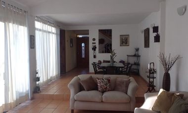 Casa en venta en Las Fincas, Jiutepec  Casas y bienes raíces en venta al sureste de Cuernavaca, Morelos