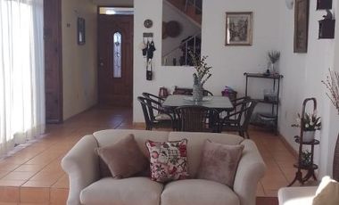 Casa en venta en Las Fincas, Jiutepec  Casas y bienes raíces en venta al sureste de Cuernavaca, Morelos