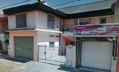 Casa en venta en Isidro Casanova