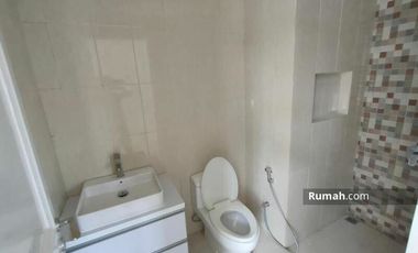 Rumah Minimalis 2 Lantai Lengkap Dengan Kolam Renang di Sentul City