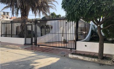 CASA BARRIO JARDIN EN VENTA