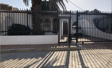 CASA BARRIO JARDIN EN VENTA