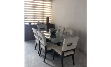 CASA BARRIO JARDIN EN VENTA