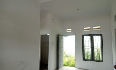 RUMAH LOKASI PASIR PUTIH DIJUAL JL PASIR PUTIH GG ALJUFRI PEKANBARU