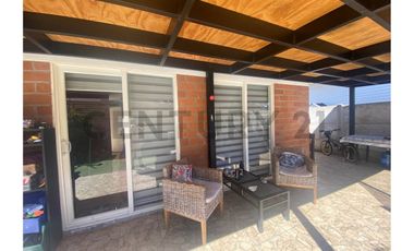 Venta linda casa en Curauma de 2 pisos