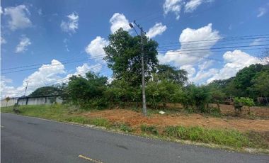 VENDO LOTE DE 1743M2 SAN CARLITOS