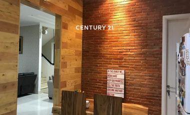 Disewakan Rumah 2 Lantai Di Dalam Cluster Emerald Bintaro Jaya