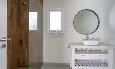 Casa a estrenar en Venta Costa Esmeralda Barrio Ecuestre