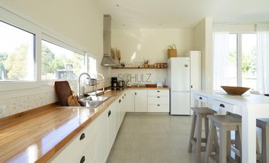 Casa a estrenar en Venta Costa Esmeralda Barrio Ecuestre