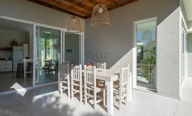 Casa a estrenar en Venta Costa Esmeralda Barrio Ecuestre