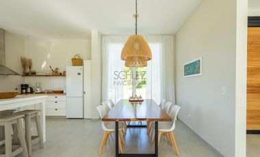 Casa a estrenar en Venta Costa Esmeralda Barrio Ecuestre