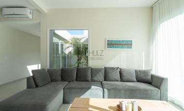 Casa a estrenar en Venta Costa Esmeralda Barrio Ecuestre