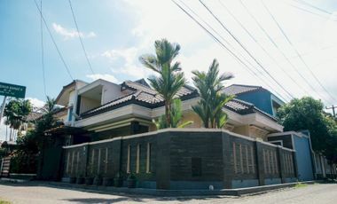 Rumah Di Jual HOOK di Jalan Venus Barat Margahayu Raya