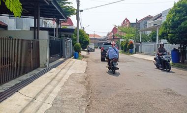 Di Sewakan Rumah 3BR Cocok Untuk Kantor Lokasi Mainroad Antapani Bandung
