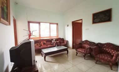Di Sewakan Rumah 3BR Cocok Untuk Kantor Lokasi Mainroad Antapani Bandung