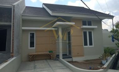 DIJUAL MURAH RUMAH BALE LUHUR DI AREA STRATEGIS KLATEN DEKAT JL. JOGJA-SOLO