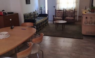 Casa con Departamento en venta en Quilmes Oeste