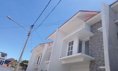 Ready stock rumah mewah rasa villa sejuk asri di cisaranten Arcamanik