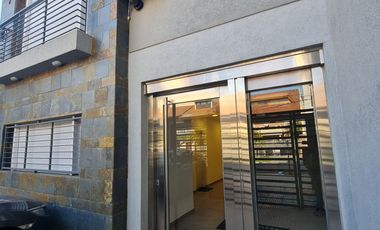 MONOAMBIENTE CON TERRAZA DE USO COM&Uacute;N EN TAPIALES