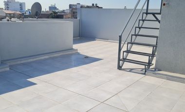 MONOAMBIENTE CON TERRAZA DE USO COM&Uacute;N EN TAPIALES