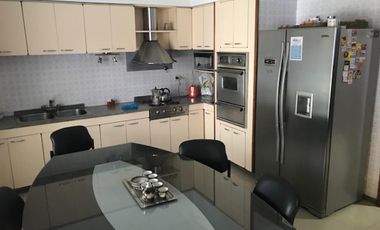 Excelente chalet de 5 ambientes en Barrio Parque