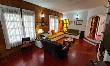 Chalet seis ambientes - Millan 2320 - El Grosellar
