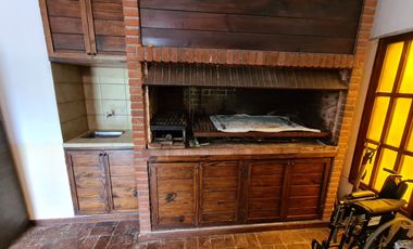 Chalet seis ambientes - Millan 2320 - El Grosellar