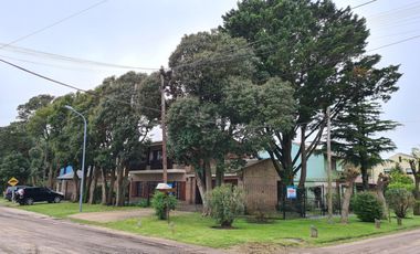 Chalet seis ambientes - Millan 2320 - El Grosellar