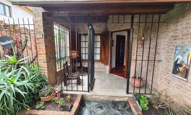 Chalet seis ambientes - Millan 2320 - El Grosellar