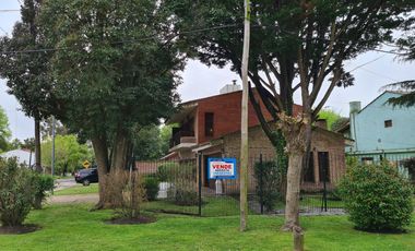 Chalet seis ambientes - Millan 2320 - El Grosellar