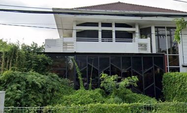 Sewa Rumah Mewah Bekas Tempat Usaha Di Raya Darmo Permai