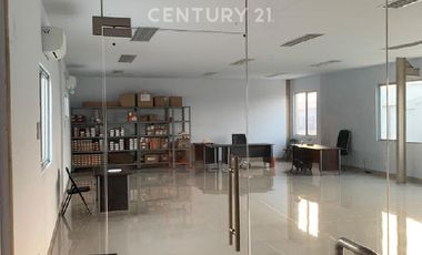 Gudang Bangunan Baru & Rapi Di Kaw. Delta Silikon Lippo Cikarang