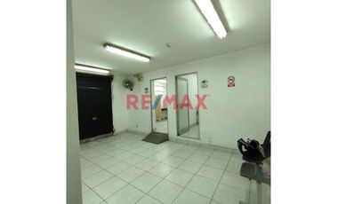 Se Alquila Local Comercial En La Zona Centrica De Barranca