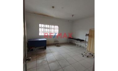 Se Alquila Local Comercial En La Zona Centrica De Barranca