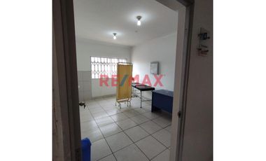 Se Alquila Local Comercial En La Zona Centrica De Barranca