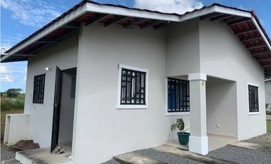Super oportunidad!!! Vendo casa en Boquerón para continuar pagando
