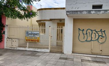 Haedo: casa 4 amb 160 m2 - Lote 8,66x33